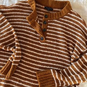 American Eagle•Jegging Fit Pullover